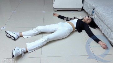 【梦川】【阴暗巷道】雯雯 拖行➕人类形态和超人形态鞭腿被殴打