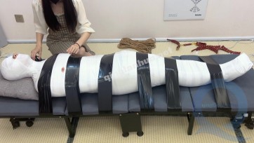 【黑魔法师】绷带木乃伊拘束胶带严密拘束，肉丝脚踩踏，肉丝脚窒息！强制榨汁 手责！